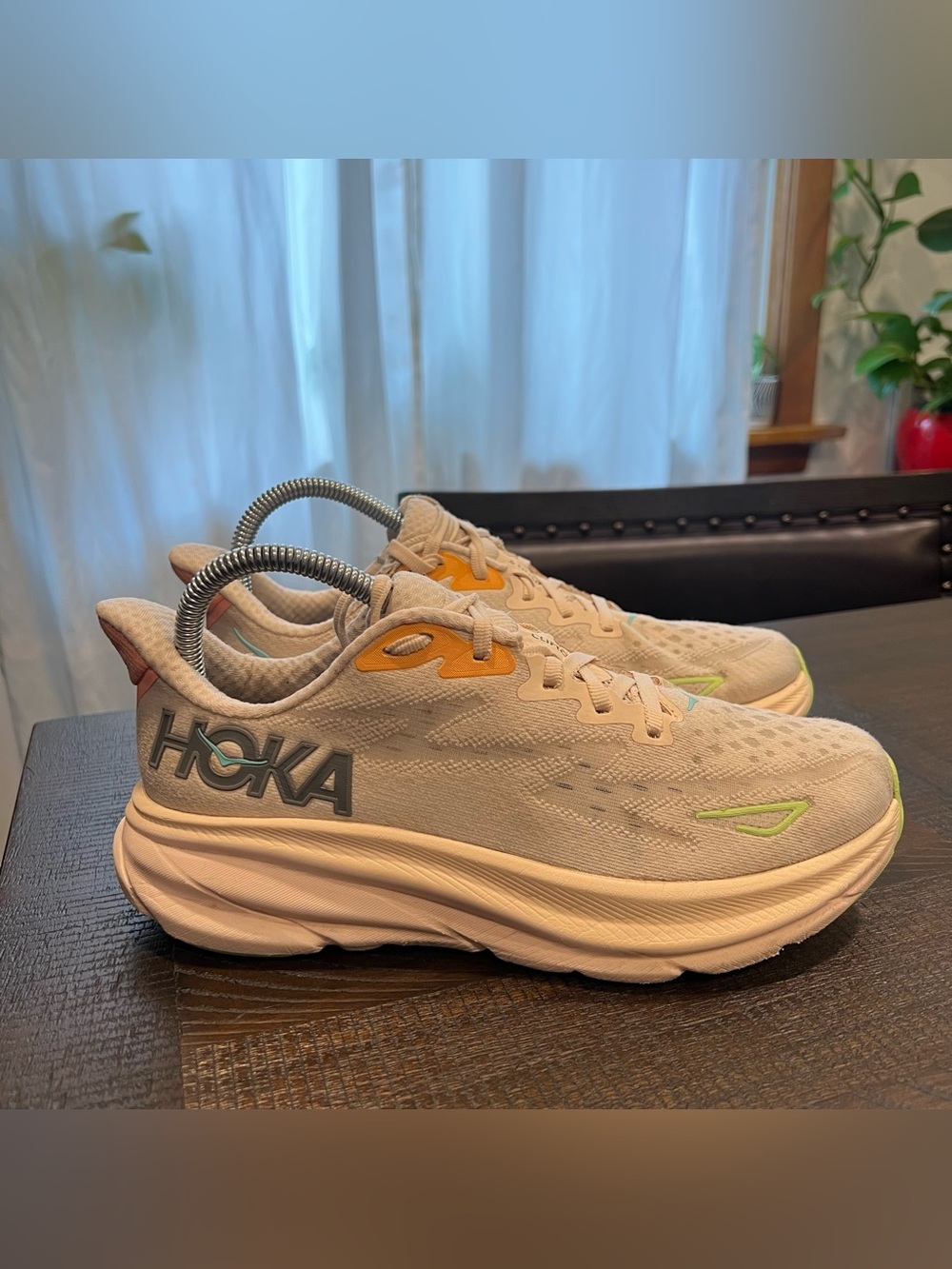 Hoka Clifton 9 Running Shoes Beige 7.5 B Women